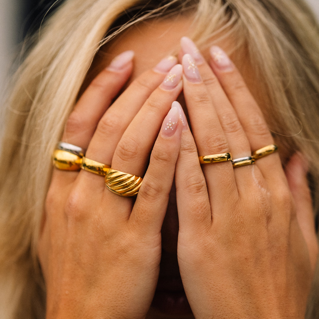 VOGUE. Gold Croissant Dome Ring