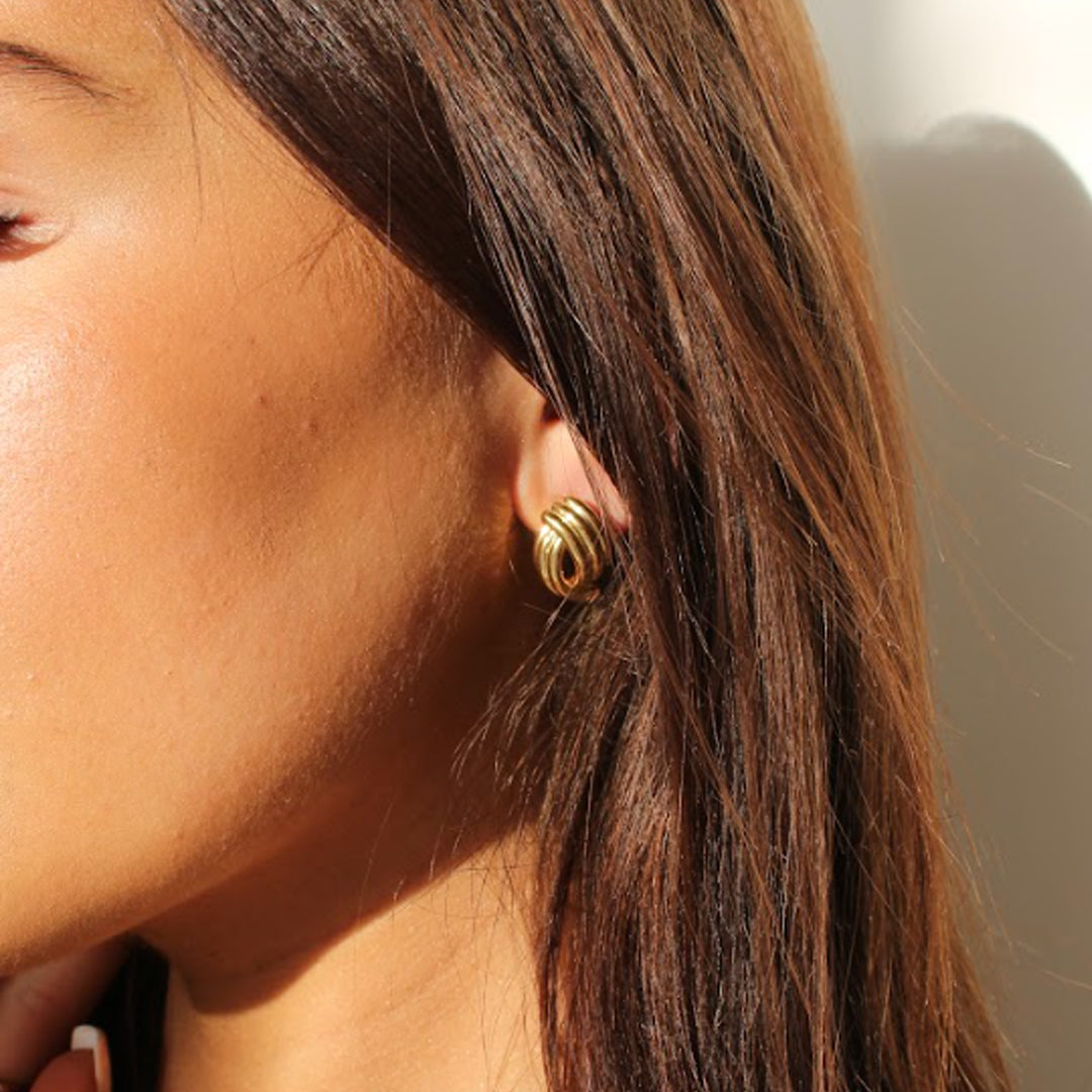 LISSOME. Gold Ribbed Knot Stud Earrings