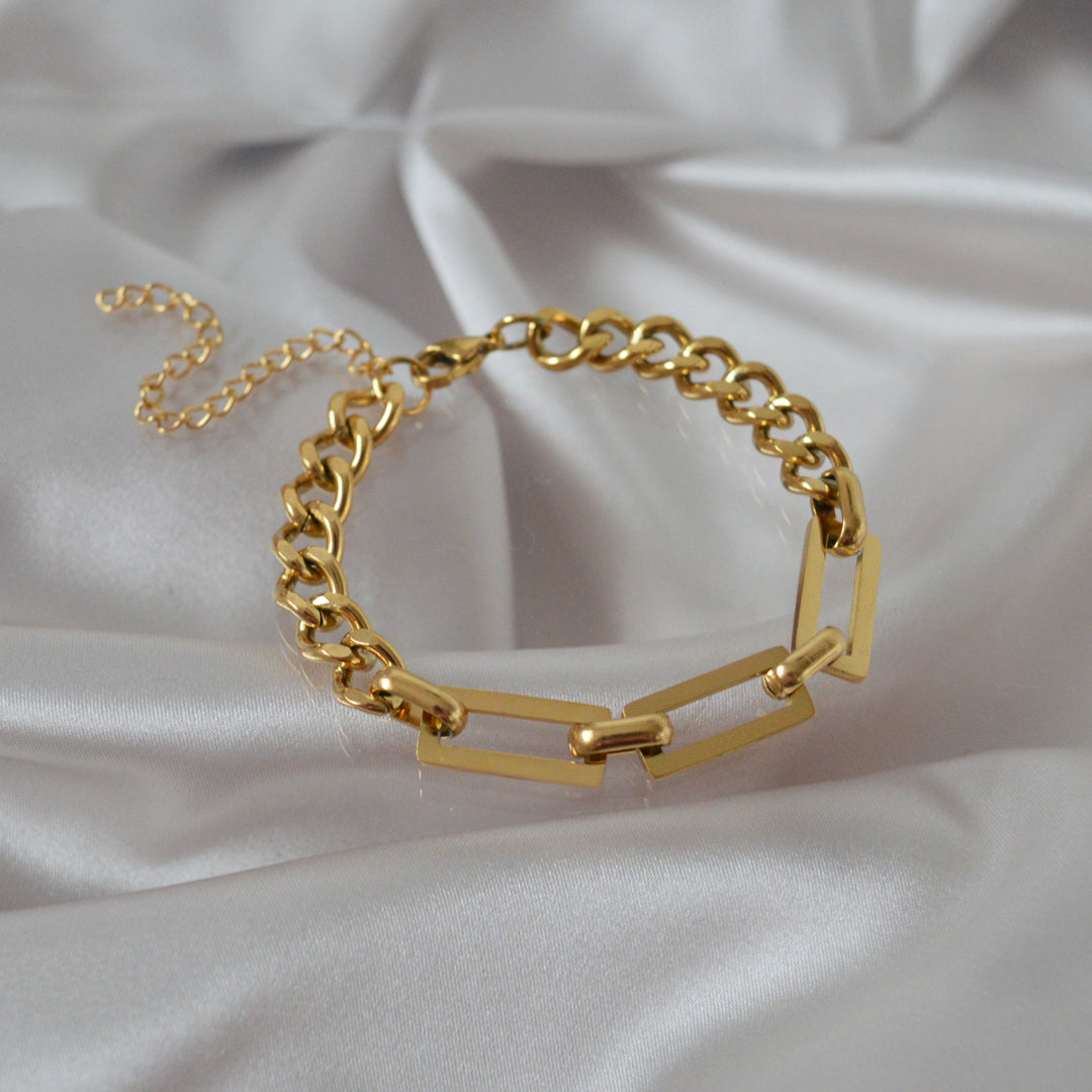 LUXOR. Gold Link Chain Bracelet