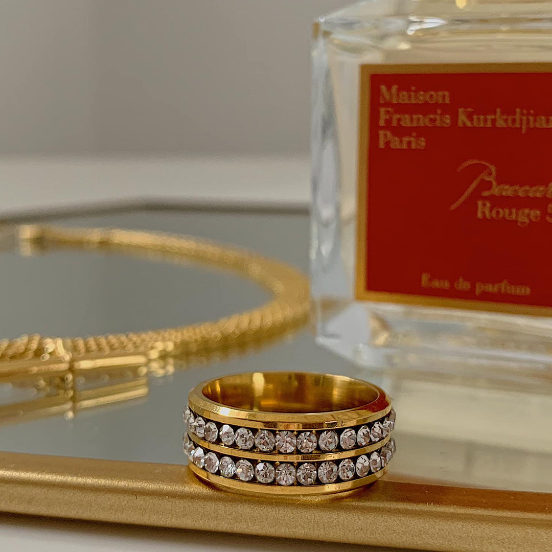 MAYFAIR. Gold Crystal Band Ring