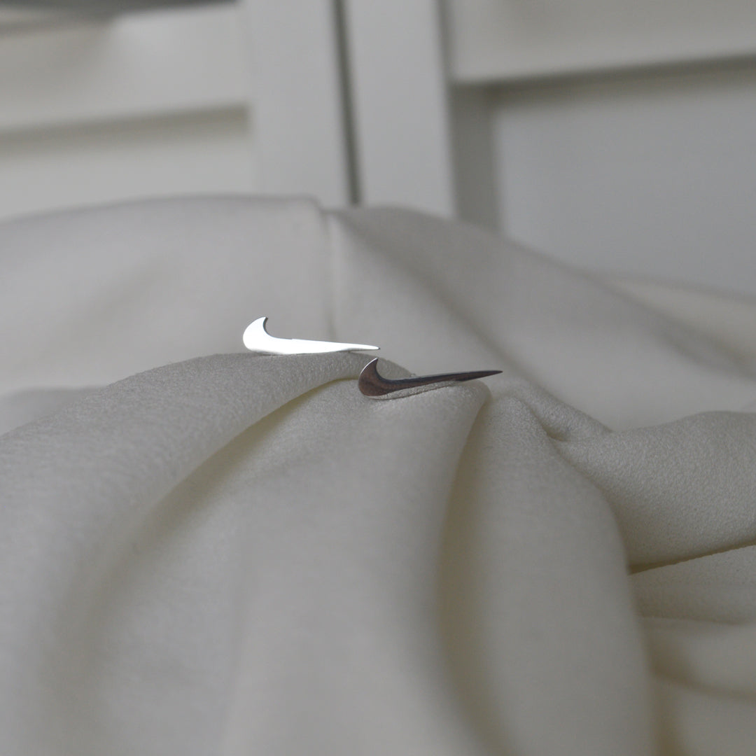 NIKE. Silver Swoosh Stud Earrings IMPERFECT
