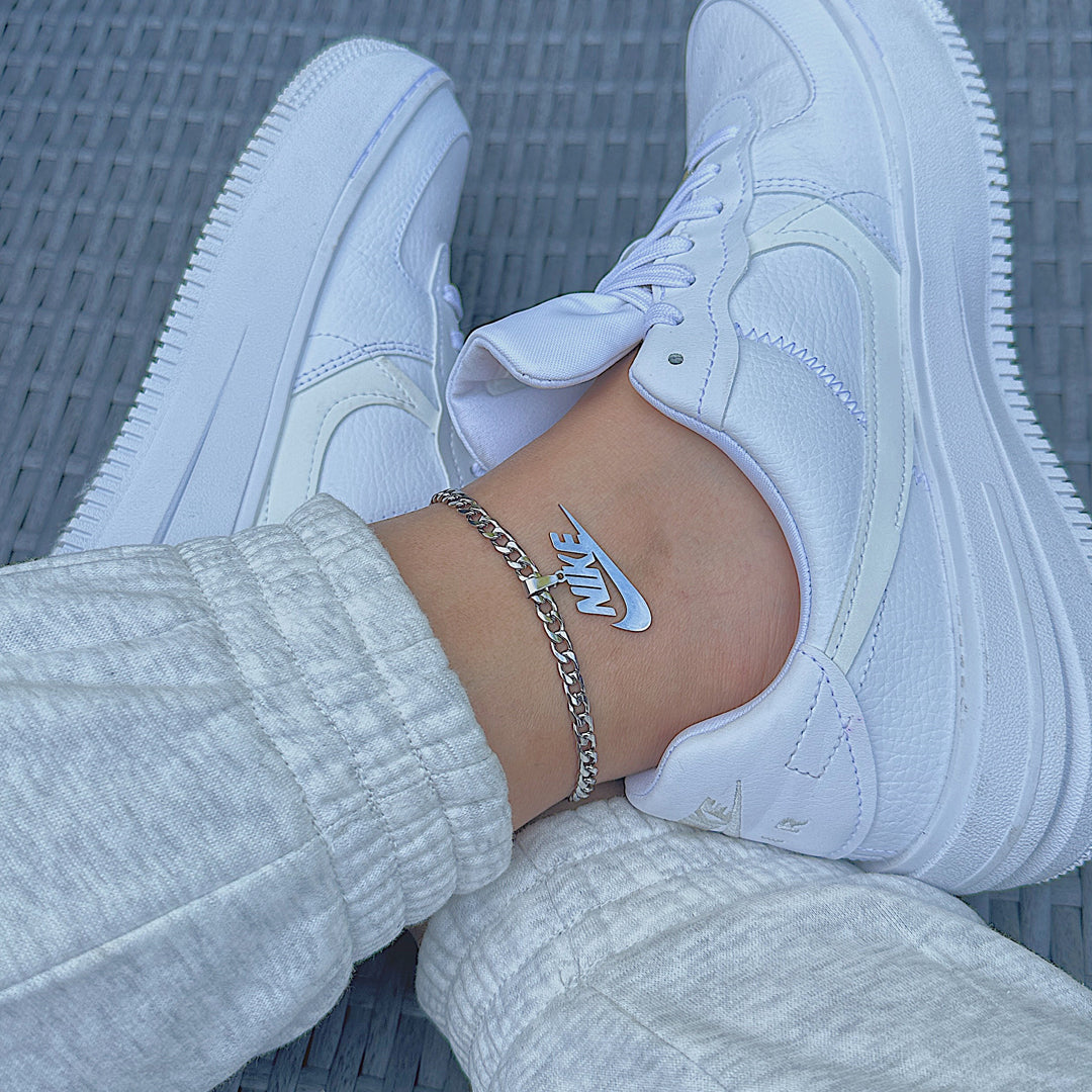 NIKE. Silver Swoosh Pendant Anklet