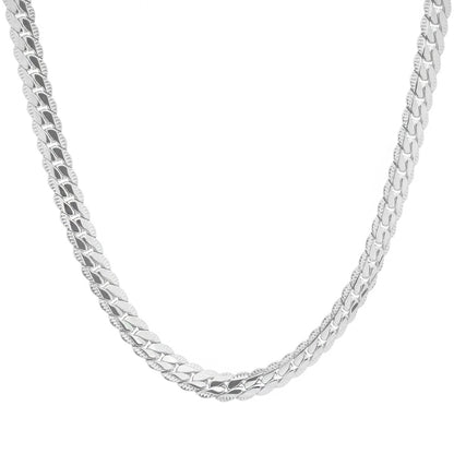 OMEGA LUXE. Silver Textured Chain Necklace