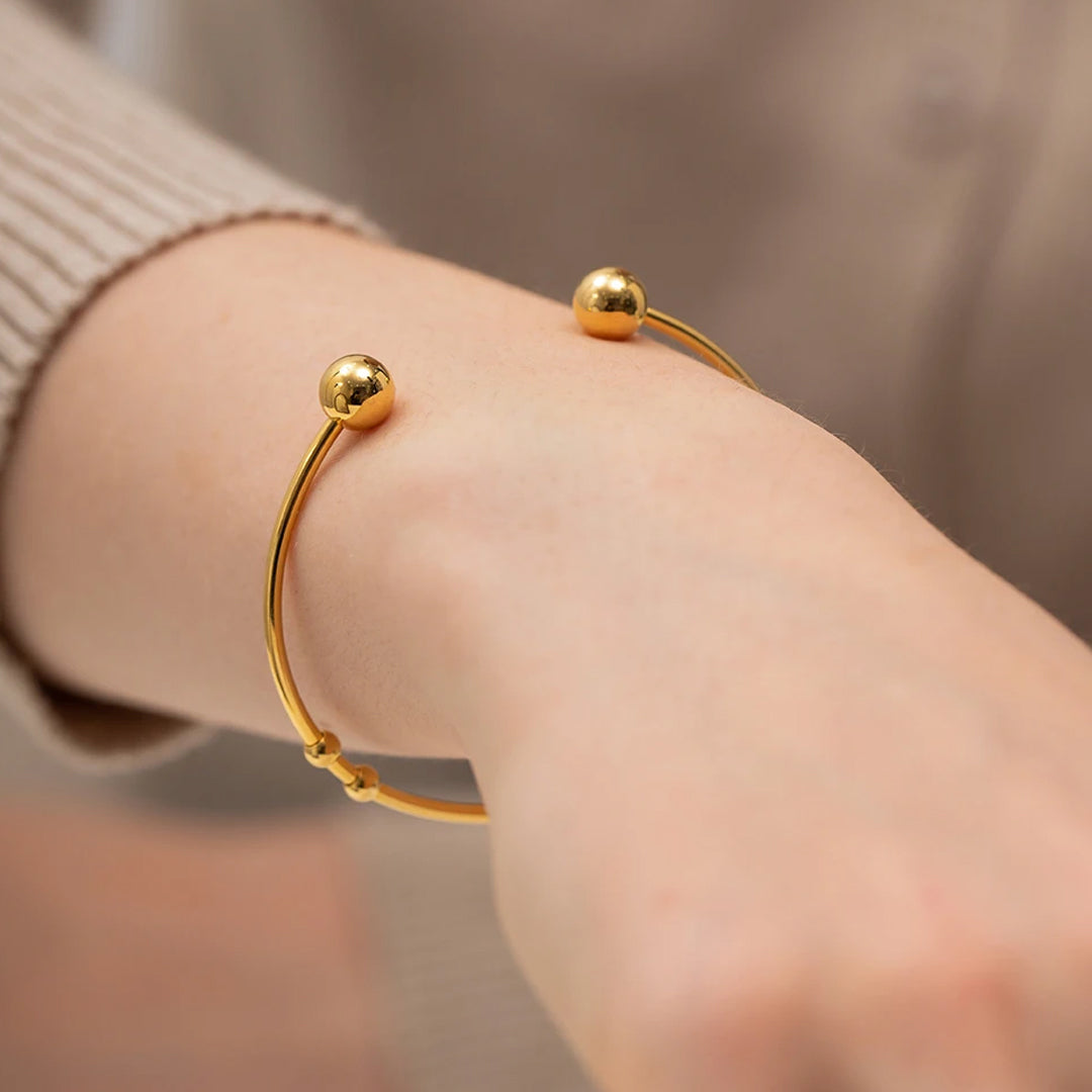 OXFORD. Gold Ball Cuff Bangle