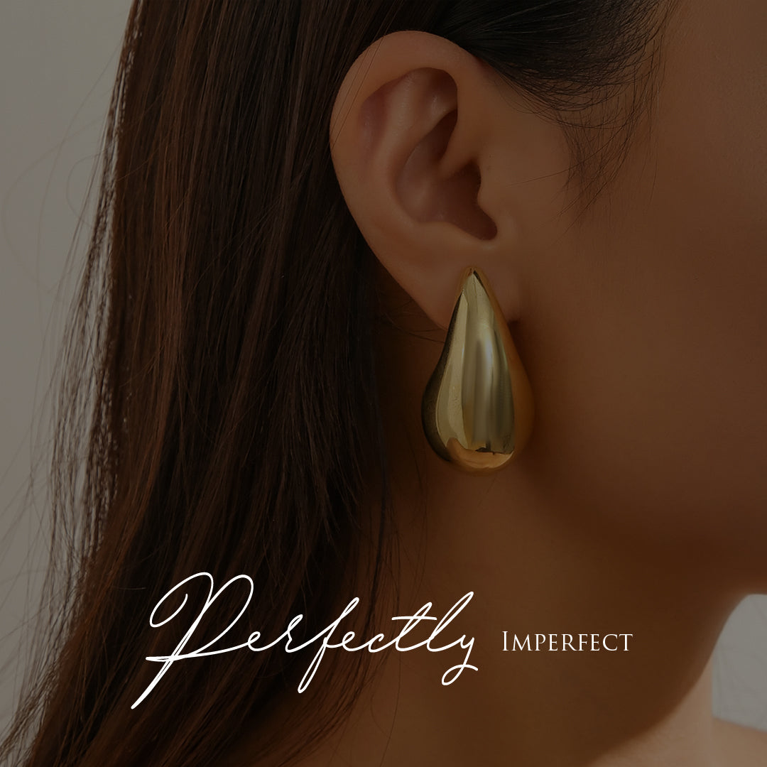 VENETA. Gold Teardrop Earrings IMPERFECT