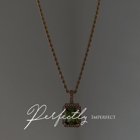 HERMES. Olive Green Crystal Necklace IMPERFECT