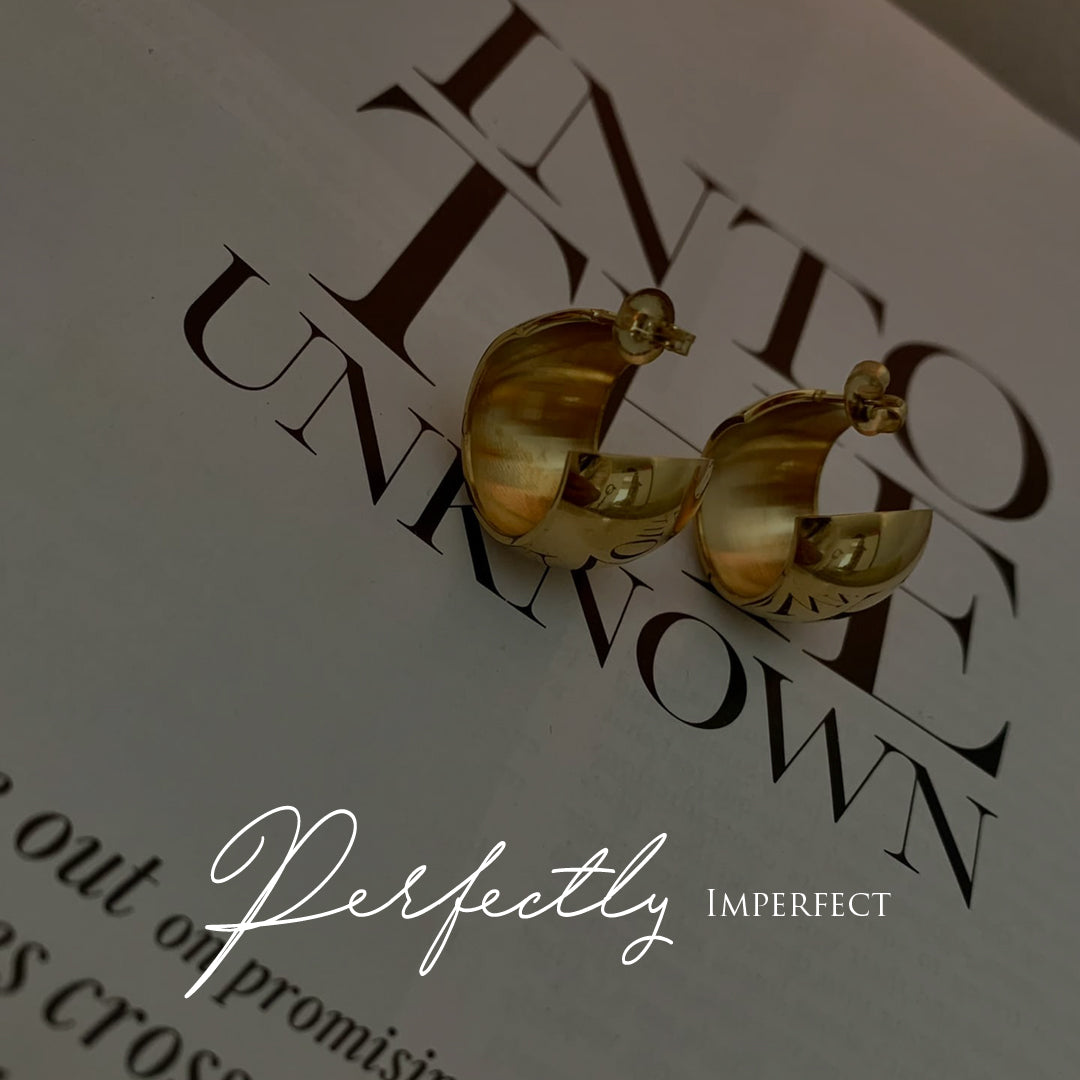 COUPE. Gold Wide Hoop Earrings IMPERFECT
