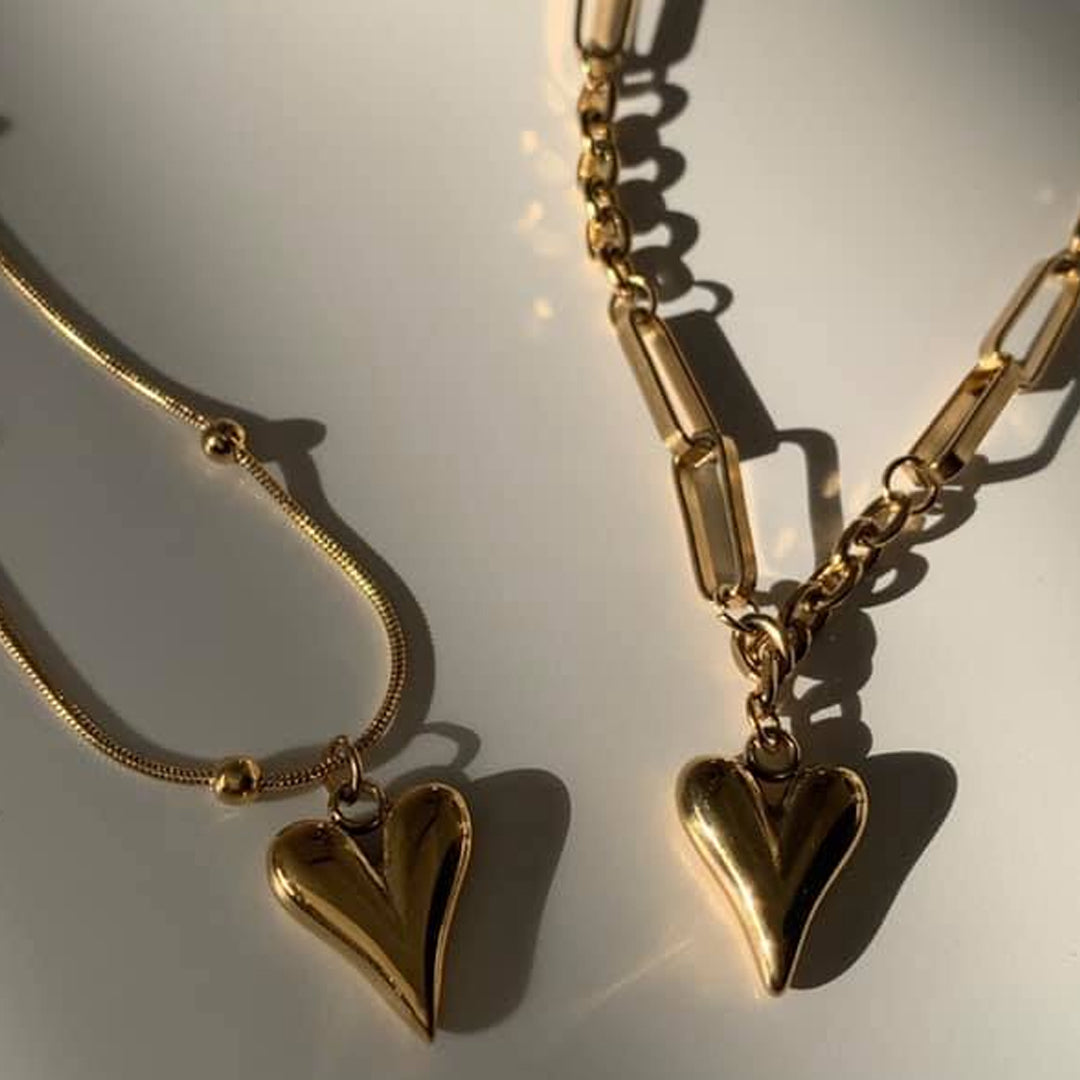 JULIETTE. Dainty Gold Heart Necklace