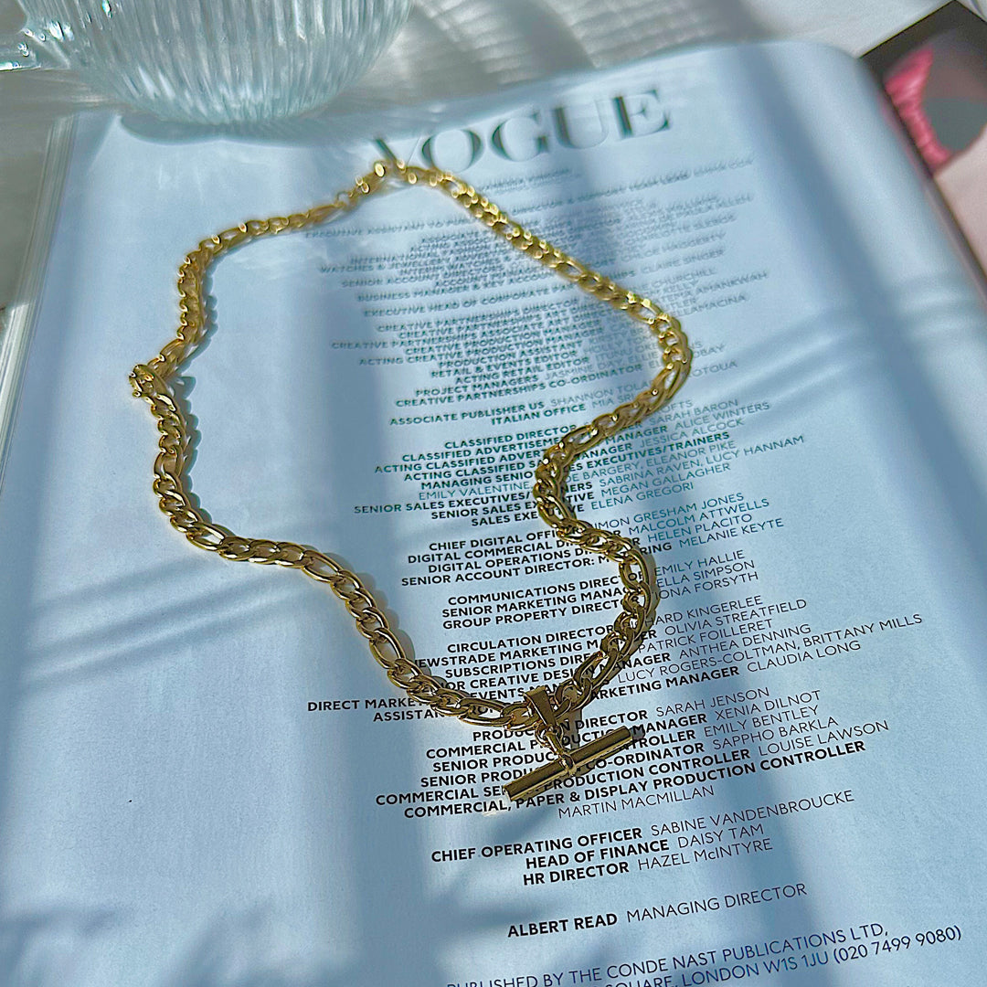 TITAN. Gold T Bar Necklace IMPERFECT
