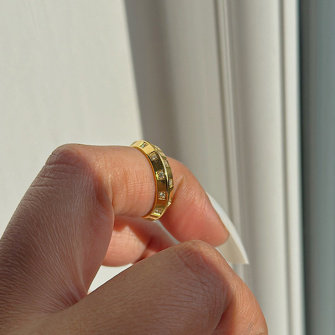 VICEROY. Gold Crystal Geometric Ring
