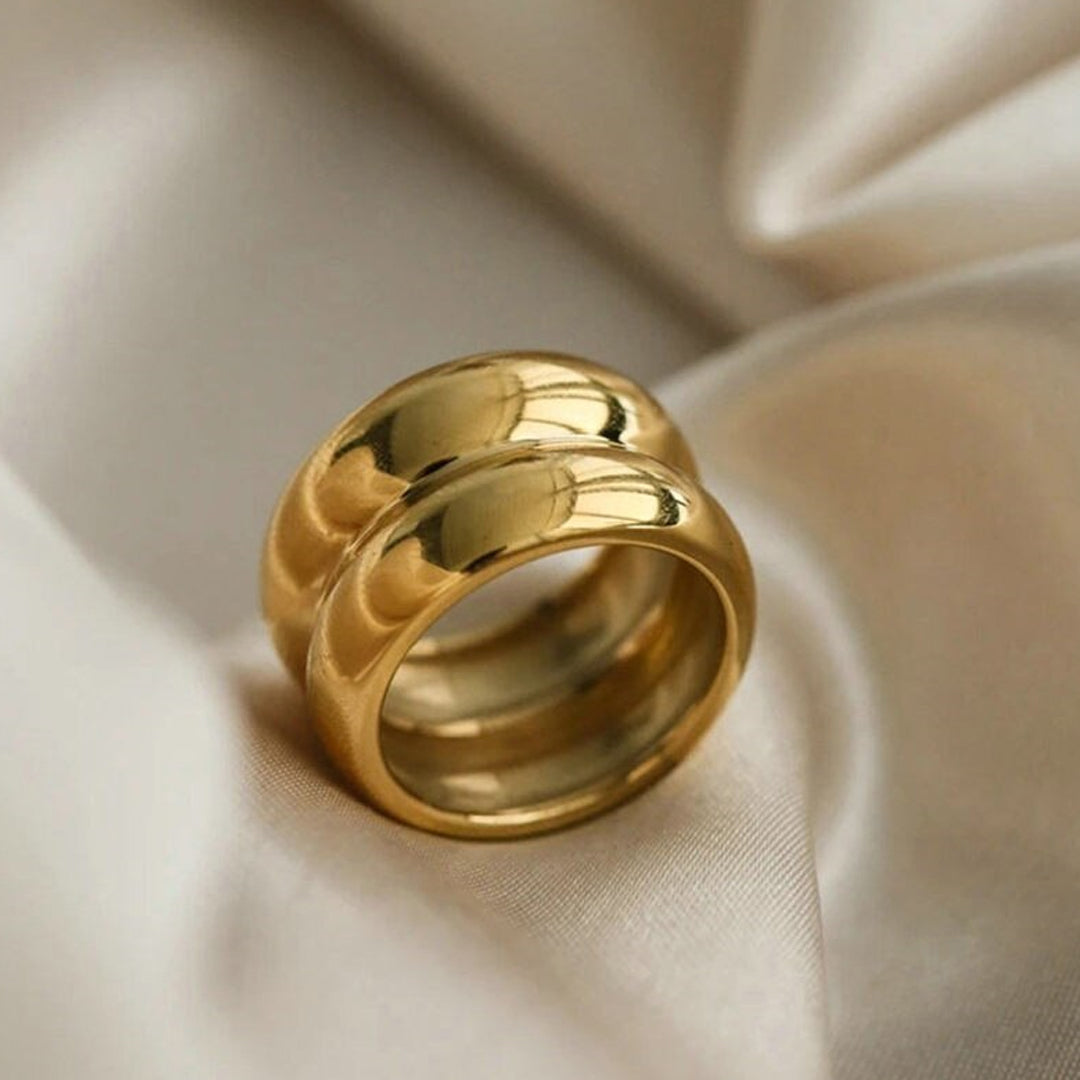 VIKING. Gold Double Barrel Ring