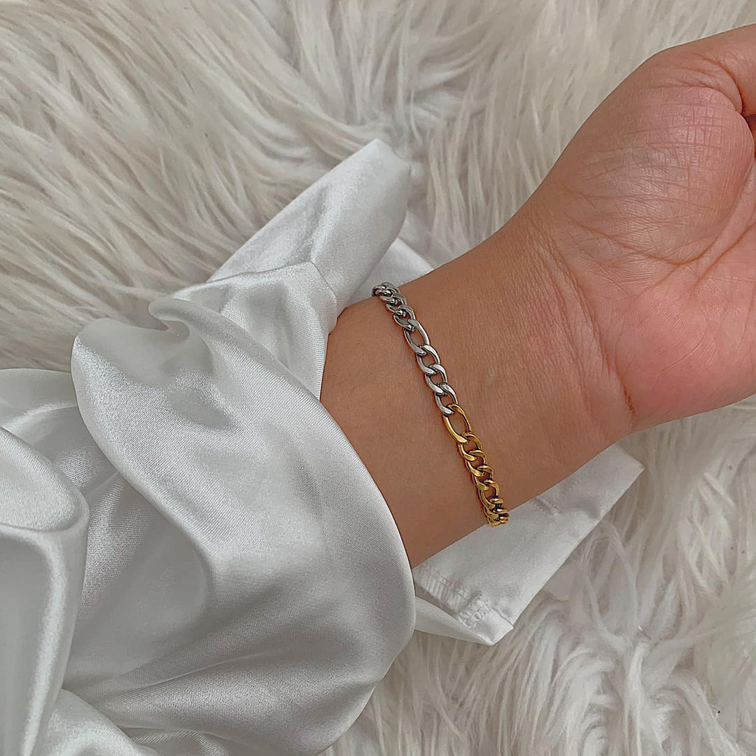 ARTISTE. 3 Piece Dainty Bracelet Set