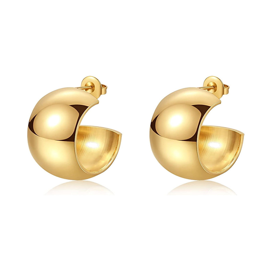 COUPE. Gold Wide Hoop Earrings